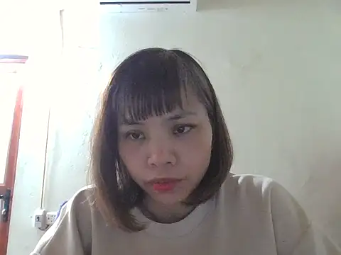 Angela-Eira online show from 11/04/25, 09:19