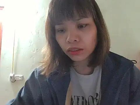 Angela-Eira online show from 11/20/25, 09:36