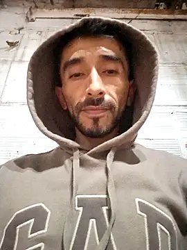 Snapshot of weedmanhot28 chatting on 09/29/25, 01:44 weedmanhot28 online show from 09/29/25, 01:44