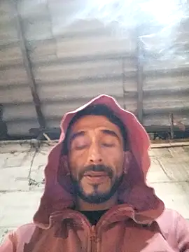 Snapshot of weedmanhot28 chatting on 10/22/25, 03:07 weedmanhot28 online show from 10/22/25, 03:07