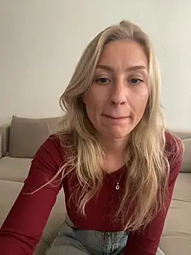 belle98 online show from 10/02/25, 04:25