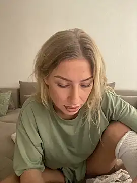 belle98 online show from 11/09/25, 11:30