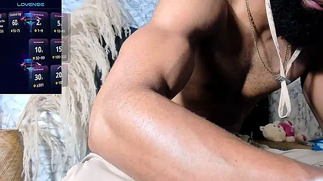 wakanda1995 online show from 10/16/25, 09:27