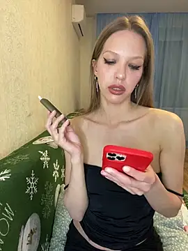 Snapshot of KateMariett chatting on 05/12/26, 09:12 KateMariett online show from 05/12/26, 09:12