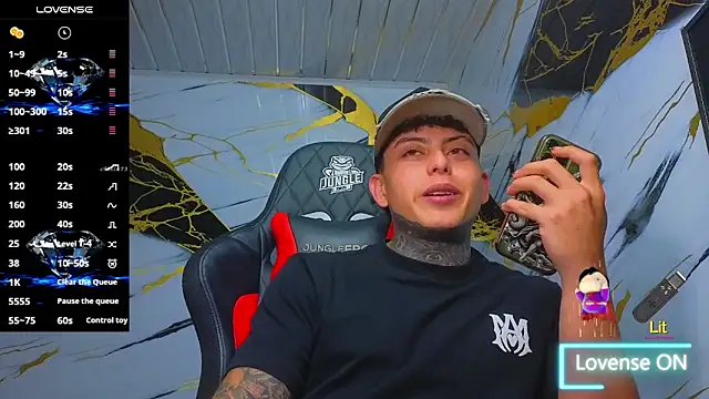 Kevin22 222 online show from 12/19/25, 04:08