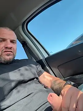 wlads3009 online show from 04/15/26, 07:37