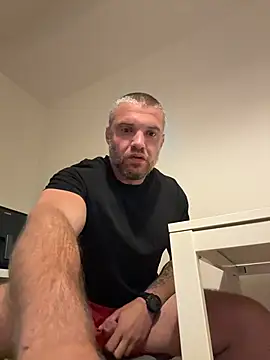 wlads3009 online show from 04/28/26, 02:49