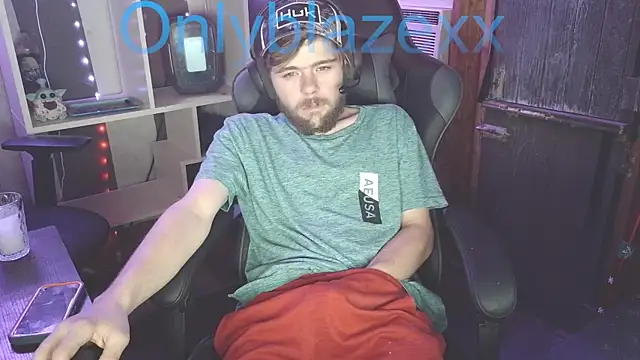 OnlyBlazexx online show from 01/14/26, 02:39