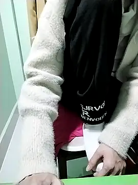 Luxcute286 online show from 02/22/25, 12:40