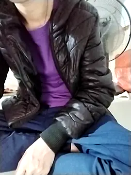 Luxcute286 online show from 10/26/25, 02:06