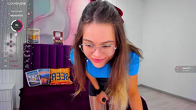 Snapshot of Kelly_Cuutie chatting on 09/21/25, 12:23 Kelly Cuutie online show from 09/21/25, 12:23