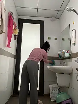 Baby Claraa online show from 02/07/25, 03:45