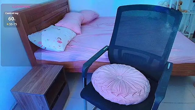 Baby Claraa online show from 07/14/26, 05:34