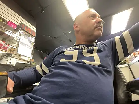 Snapshot of RawRyder8 chatting on 12/24/24, 07:22 RawRyder8 online show from 12/24/24, 07:22