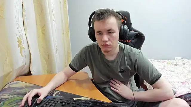 iliaskrislove online show from 11/13/25, 09:47