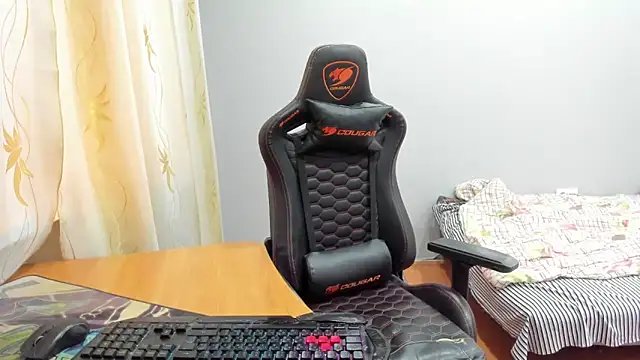 iliaskrislove online show from 11/22/25, 07:51