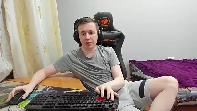 iliaskrislove online show from 12/17/25, 04:35