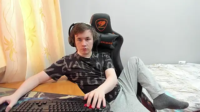 iliaskrislove online show from 03/17/26, 01:36