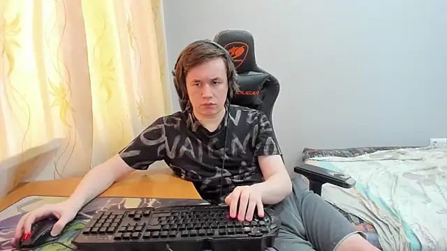 iliaskrislove online show from 04/15/26, 02:40