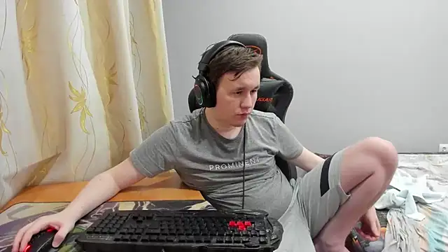 iliaskrislove online show from 06/18/26, 11:09