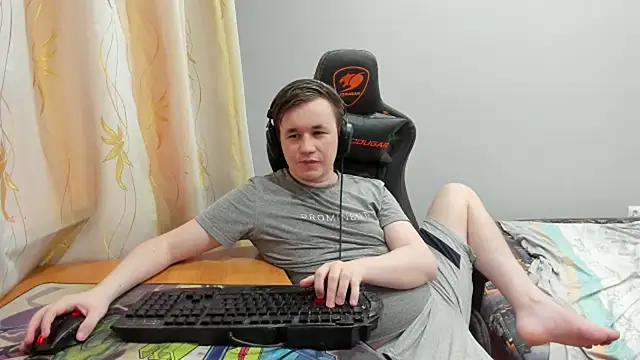 iliaskrislove online show from 06/19/26, 11:19
