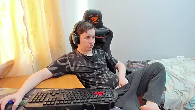 iliaskrislove online show from 07/06/26, 04:31