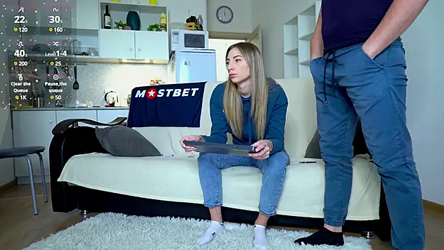 littlesweettifany online show from 12/12/24, 09:40