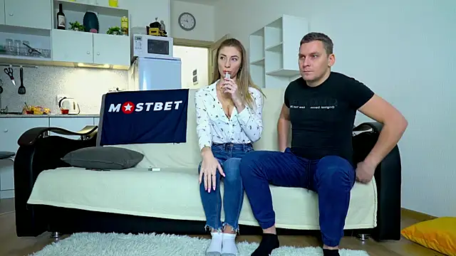 littlesweettifany online show from 12/22/24, 09:22