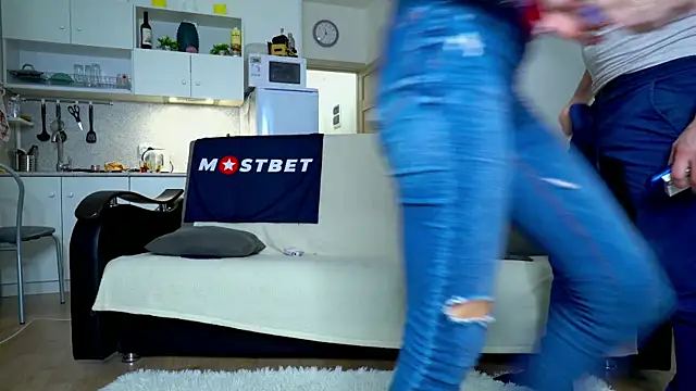 littlesweettifany online show from 12/26/24, 09:33