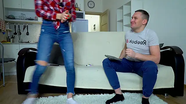 littlesweettifany online show from 02/01/25, 12:16