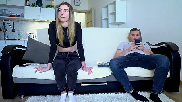 littlesweettifany online show from 03/21/25, 12:50