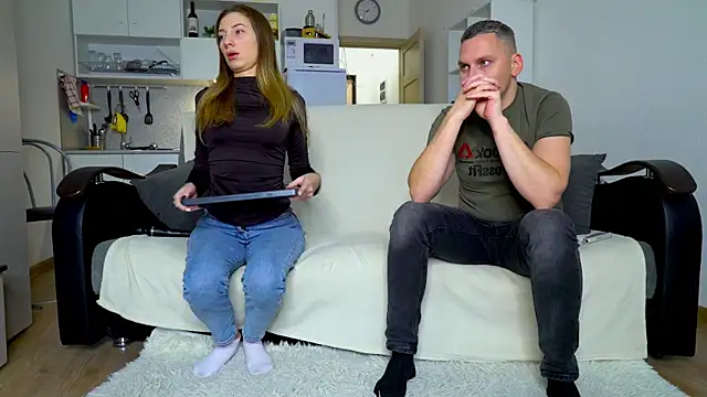 littlesweettifany online show from 11/11/25, 12:27