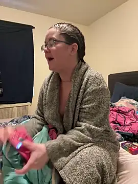 FreakNastyLacie online show from 02/16/25, 04:21