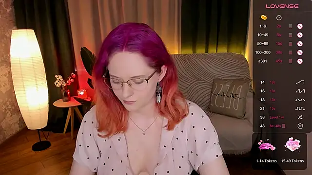 Aemilia  online show from 01/13/25, 07:11