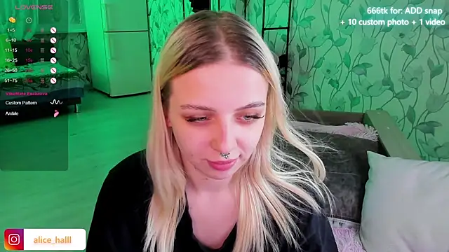 Alice Halle online show from 01/03/25, 08:54