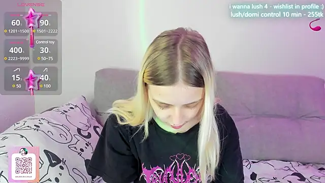 Alice Halle online show from 03/13/25, 02:38