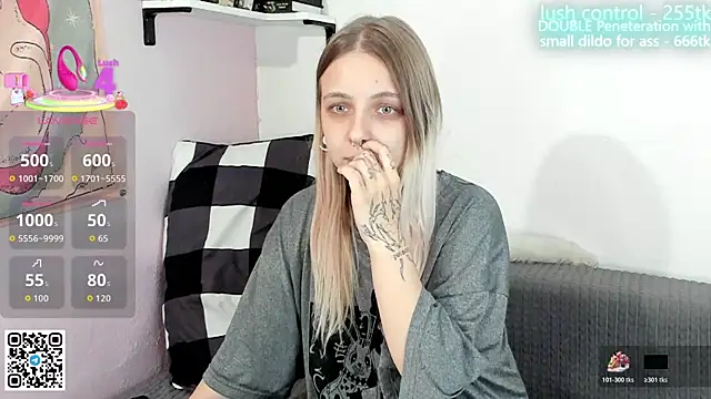 Alice Halle online show from 10/29/25, 02:52