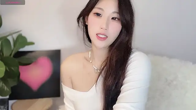 Snapshot of Chu-Chu-99 chatting on 02/22/25, 08:07 Chu-Chu-99 online show from 02/22/25, 08:07