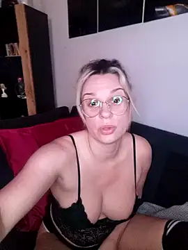 SpicyVicky online show from 02/19/25, 06:55