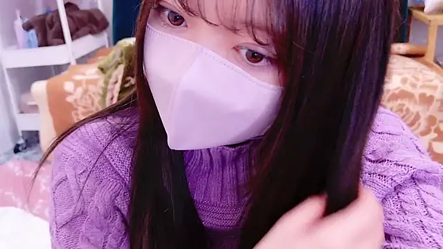 yuki-chi online show from 12/26/24, 01:32