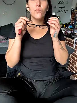Linalicious online show from 05/12/26, 10:45