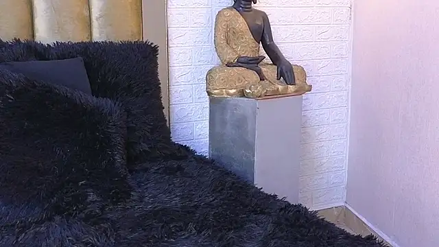 Snapshot of ximenawilliamss chatting on 02/16/25, 02:53 ximenawilliamss online show from 02/16/25, 02:53