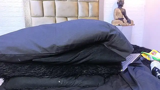 Snapshot of ximenawilliamss chatting on 02/23/25, 12:41 ximenawilliamss online show from 02/23/25, 12:41