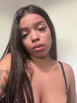 Snapshot of ximenawilliamss chatting on 03/11/25, 06:41 ximenawilliamss online show from 03/11/25, 06:41