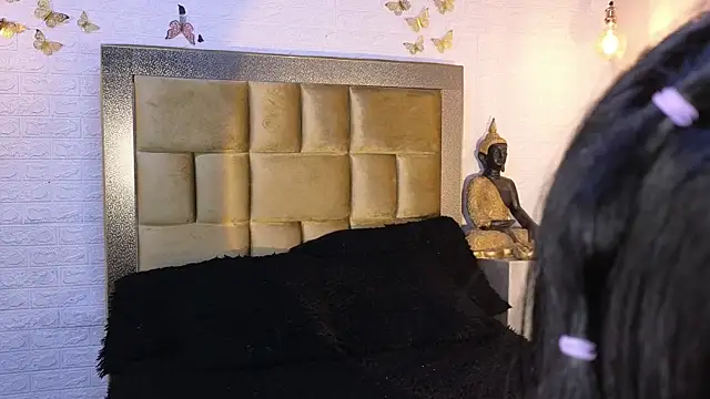 Snapshot of ximenawilliamss chatting on 12/21/25, 10:39 ximenawilliamss online show from 12/21/25, 10:39