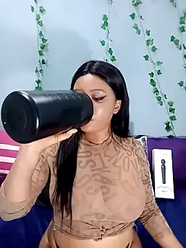 Snapshot of Sugartonguexx chatting on 02/06/25, 04:58 Sugartonguexx online show from 02/06/25, 04:58