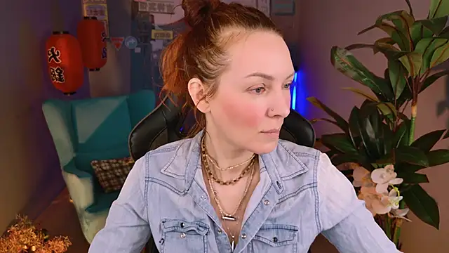 VandaRossi online show from 01/22/25, 05:05