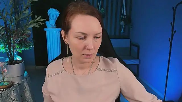 VandaRossi online show from 11/13/25, 09:52