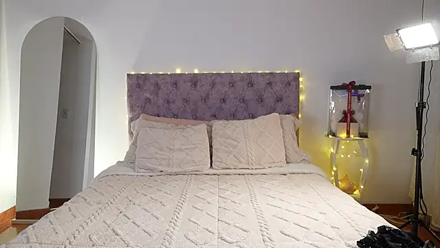 samantha evans2 online show from 02/15/26, 01:02