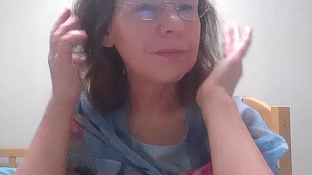 HollyJewel online show from 11/25/25, 07:14